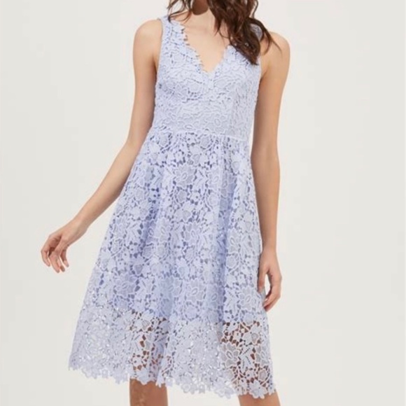 Astr Dresses & Skirts - ASTR Lace V Neck Periwinkle Dress NWT